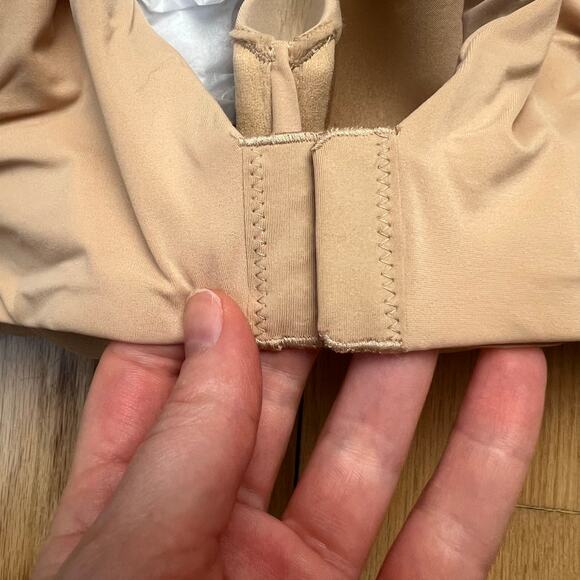 NEW Skims Women's 34B Smoothing Intimates Full Coverage Lightly Lined Bra Clay - Picture 9 of 12